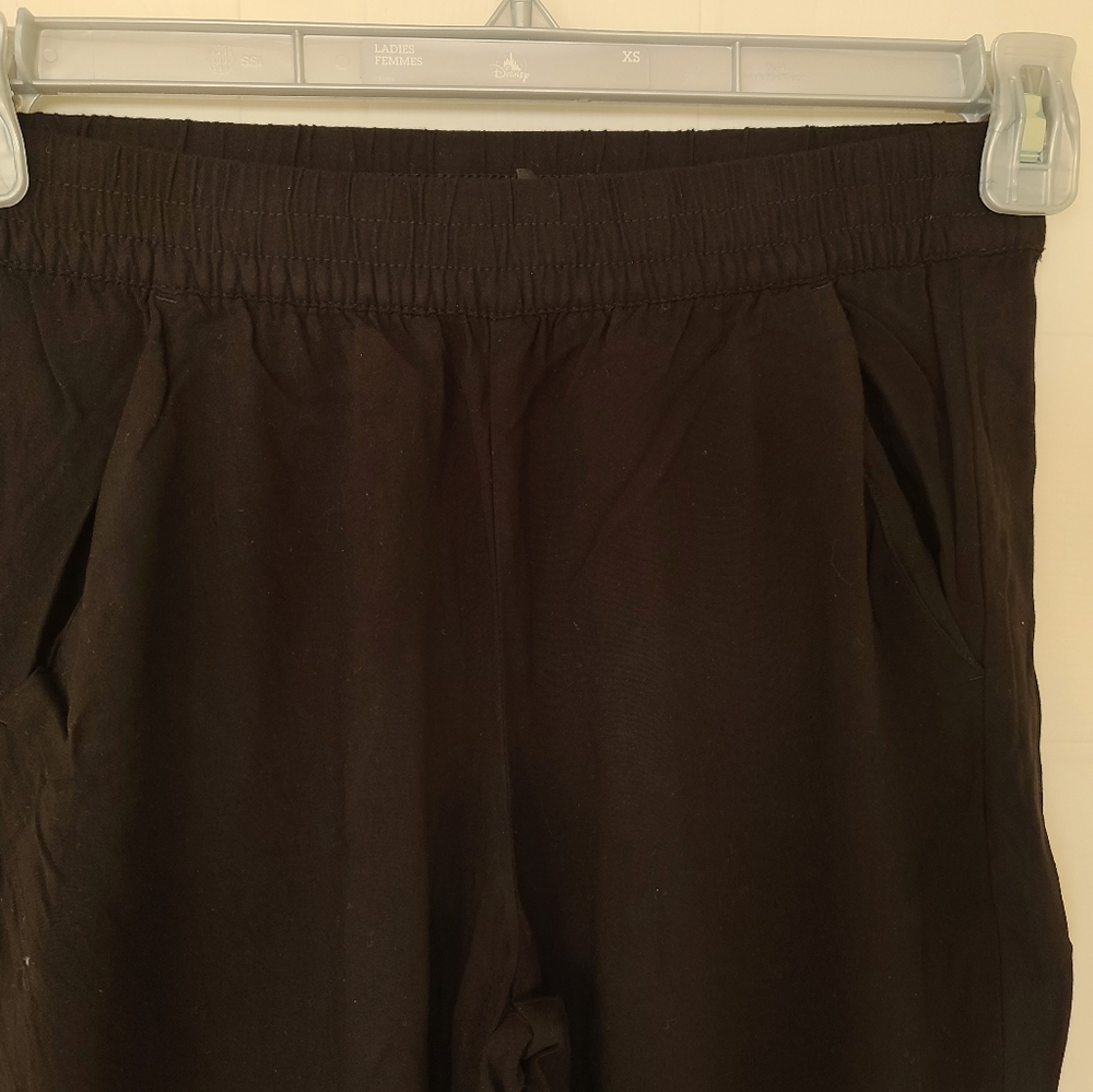H&M Divided Pull-On Viscose Pants. Black. 2P. - Picture 3 of 4